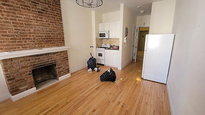 2nd image of 533 3rd Ave APT 3B