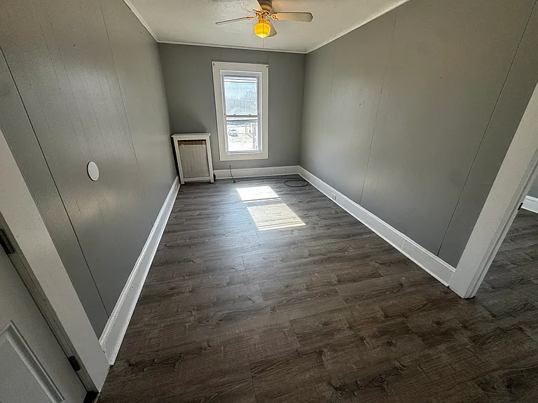 35 Central St #2 — Photo 6