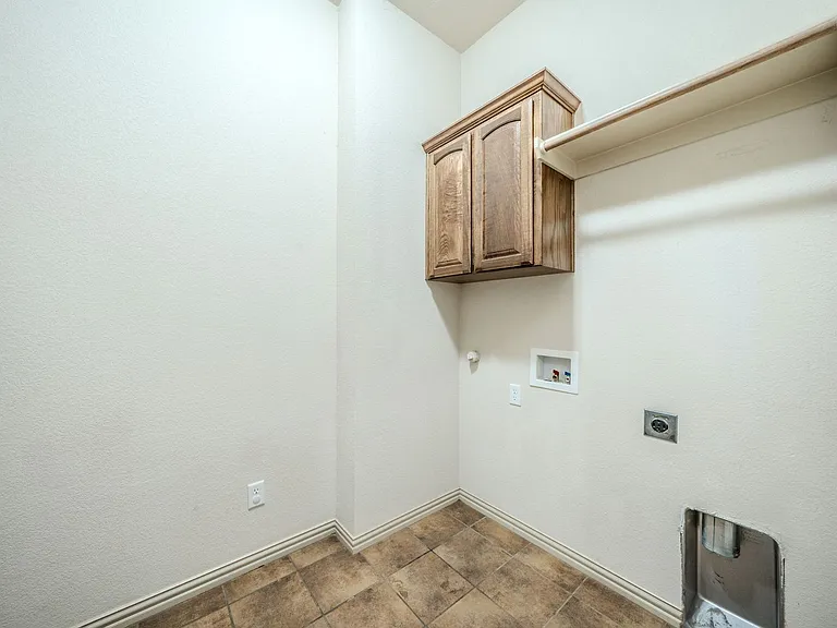 109 Chateau Dr — Photo 23