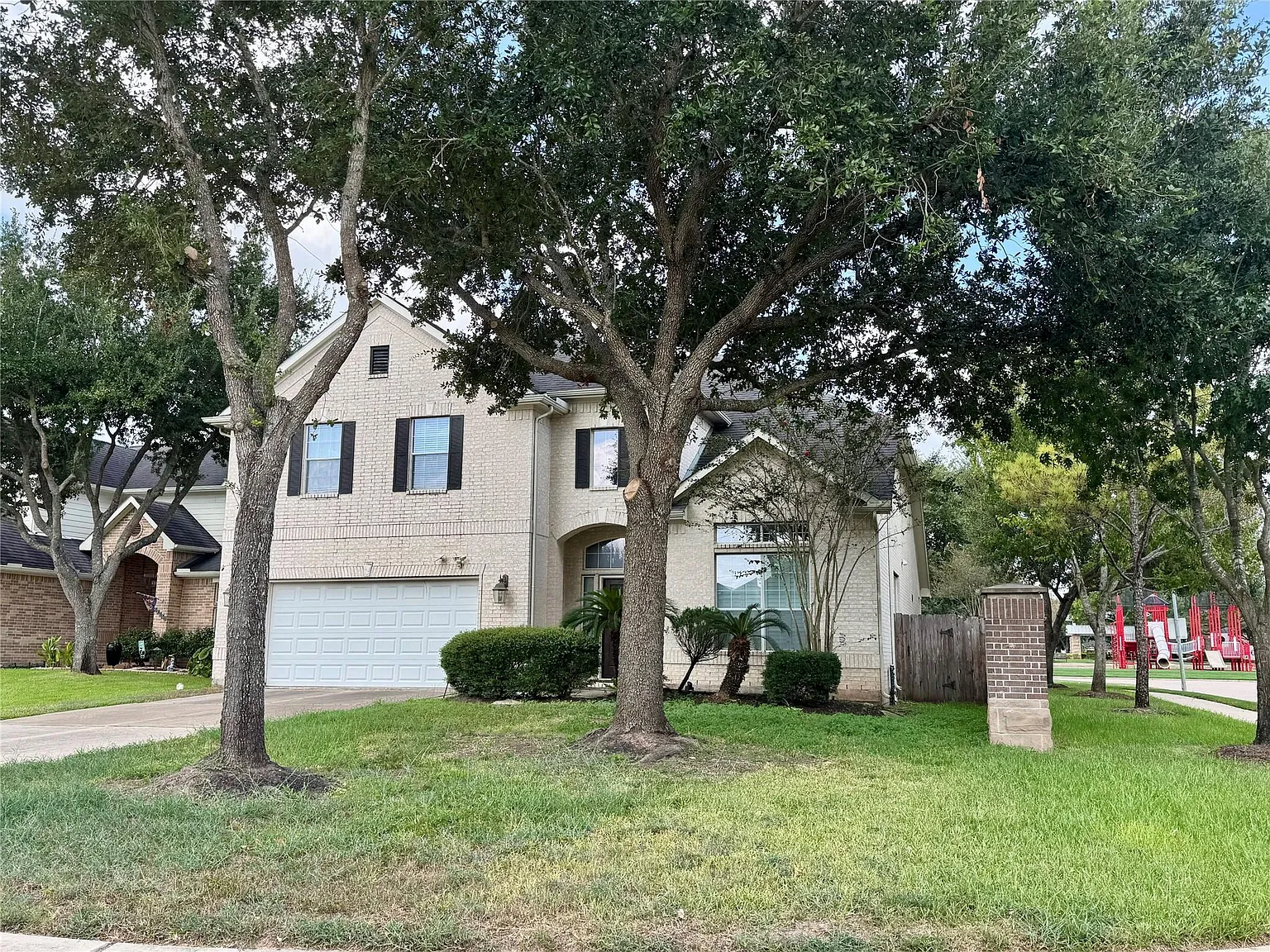 4 bed, 2.5 bath, 3014 sqft, $2,800 — Photo 4