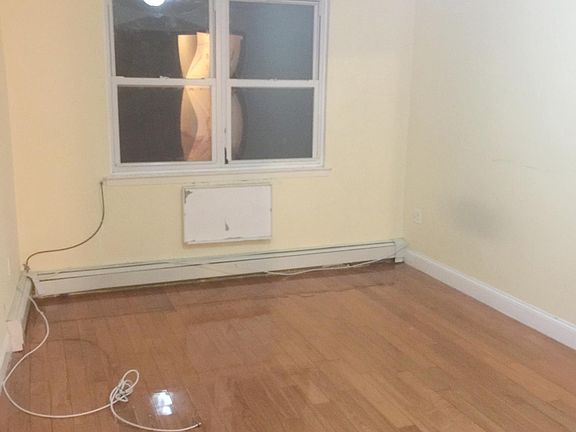 2nd image of 14224 Pershing Cres APT 3