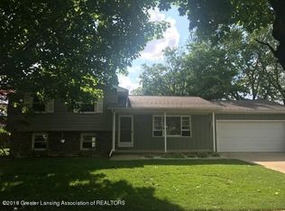 936 Tindalaya Dr, Lansing, MI