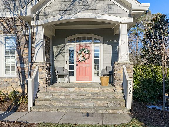 2nd image of 3537 Mount Prospect Cir