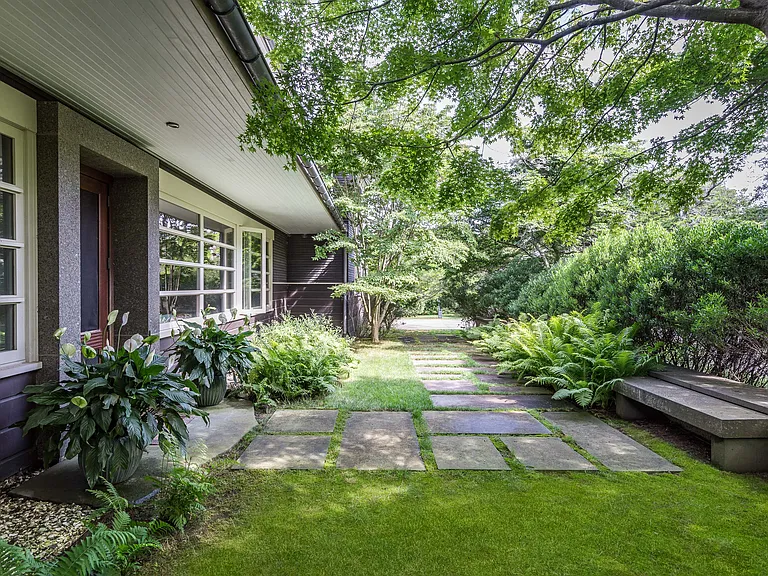 34 La Forest Ln — Photo 2