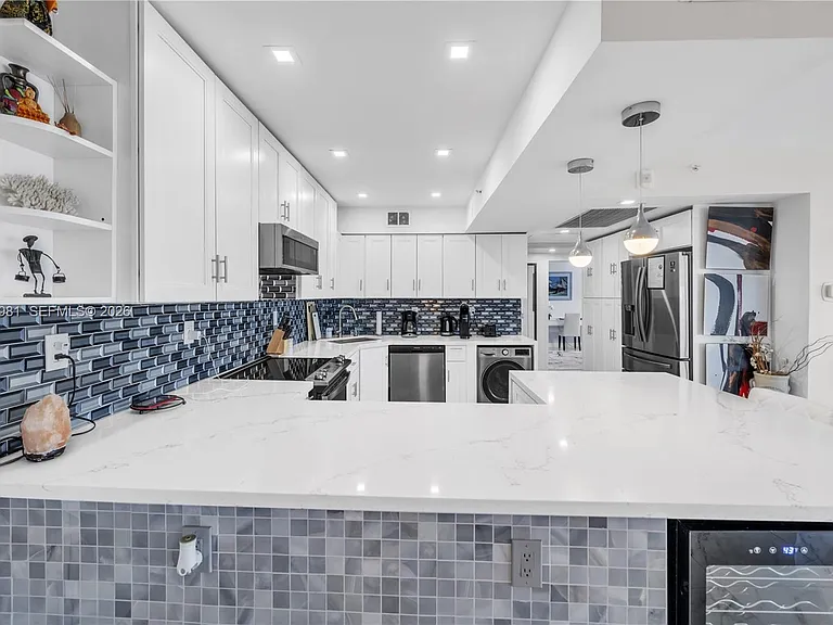 2501 S Ocean Dr #1535-AVAILABLEAUG15 — Photo 10