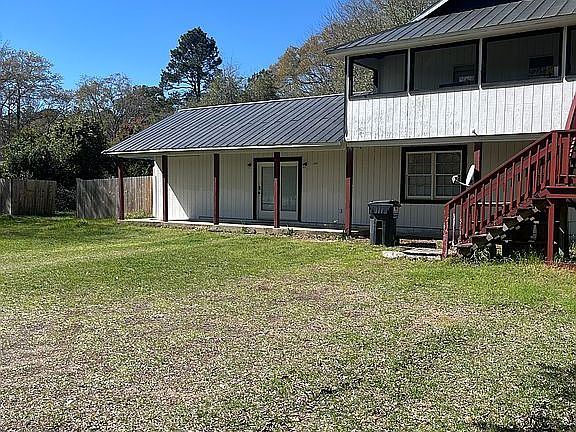 2nd image of 1808 Stallion Rd