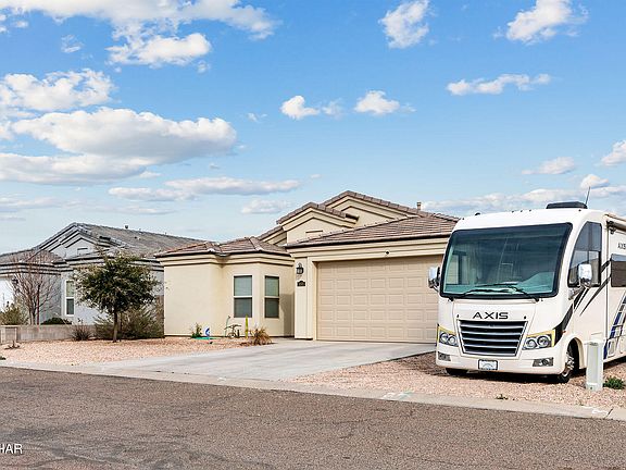 2nd image of 3301 E Rusty Spur Ave