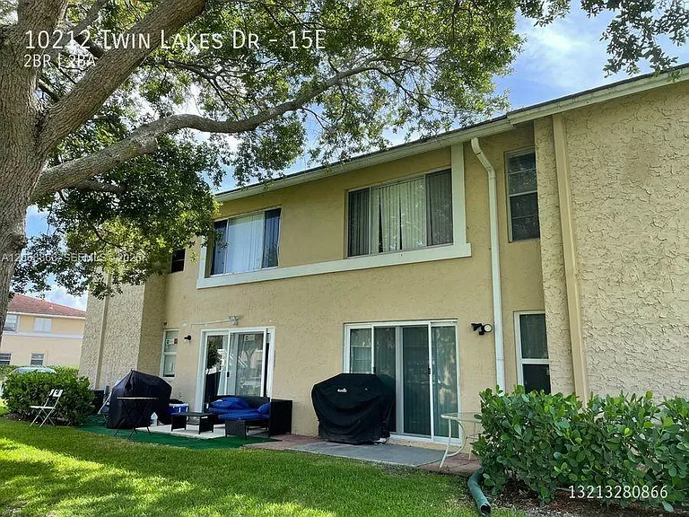 10169 Twin Lakes Dr #23 — Photo 24
