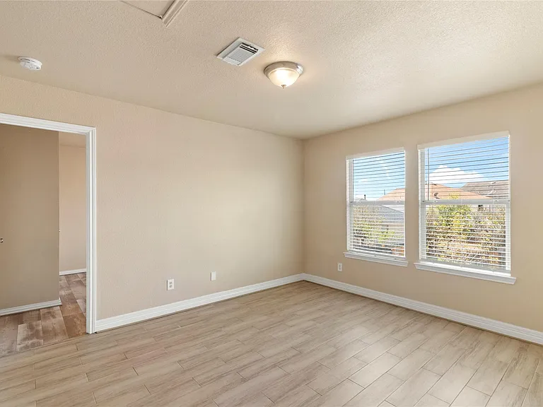 3611 Robwood Ct — Photo 9