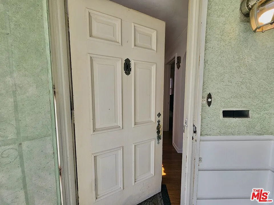 3 bed, 2.0 bath, 1749 sqft, $4,500 — Photo 3