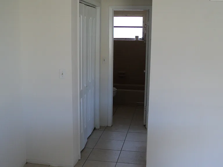 411 Spruce Ave — Photo 3