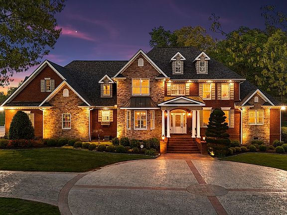 2nd image of 446 Waterford Dr
