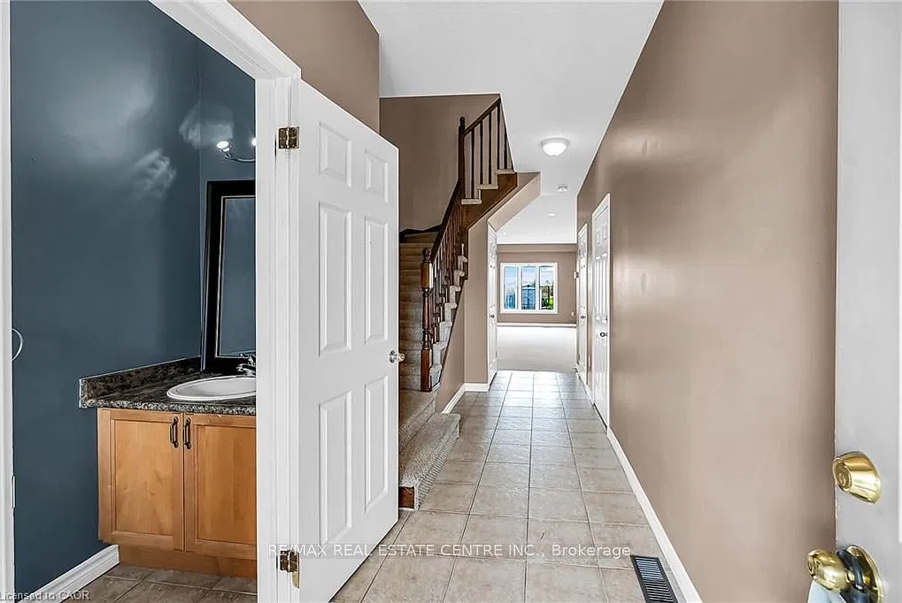 3 bed, $2,850 — Photo 4