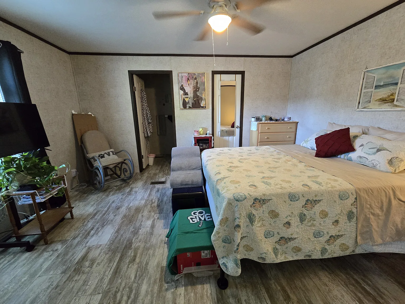 3 bed, 1120 sqft, $1,350 — Photo 4