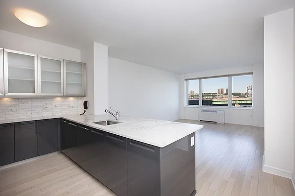 Rented by Modern Spaces | media 13