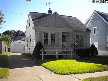 1st image of 936 Lakewood Blvd