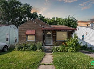 1695 E Hazelhurst St, Ferndale, MI