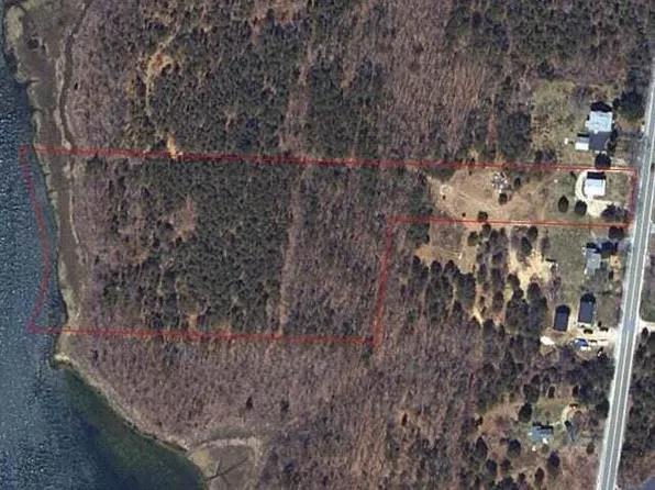 187 Central Avenue, East Falmouth, MA 02536
