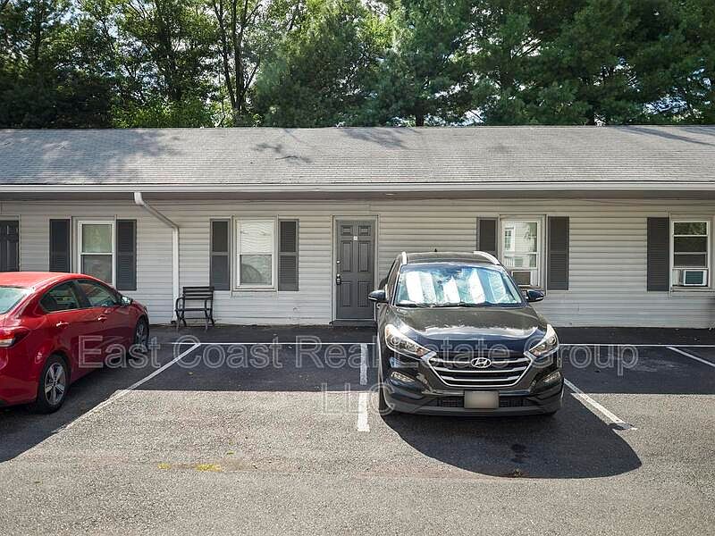 1st image of 13628 Pennsylvania Ave APT 12