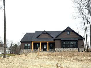9744 Chalfonte Dr, Brighton, MI