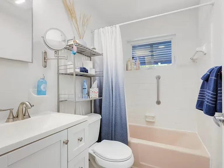 1519 Treemont Ave — Photo 13