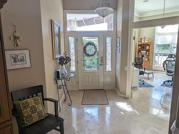 3rd image of 1221 Autumn Breeze Cir