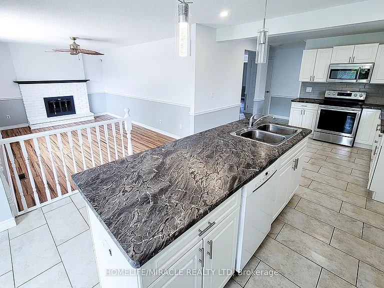 4559 Street Volodymyr Cres — Photo 20