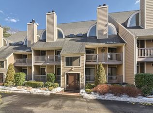905 River Renaissance, East Rutherford, NJ 07073