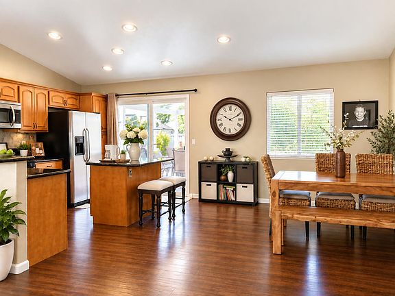 3rd image of 4276 Monhegan Way