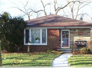 24311 Rensselaer St, Oak Park, MI 48237
