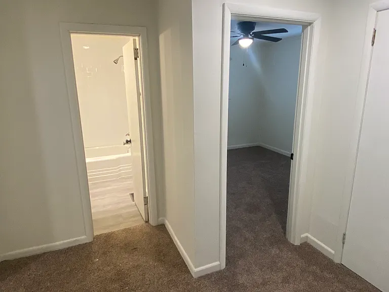 102 Frank St — Photo 8