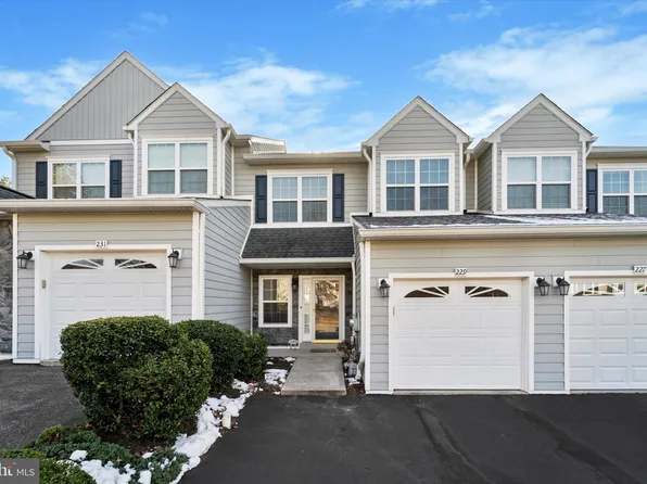 229 Donna Dr, Plymouth Meeting, PA 19462