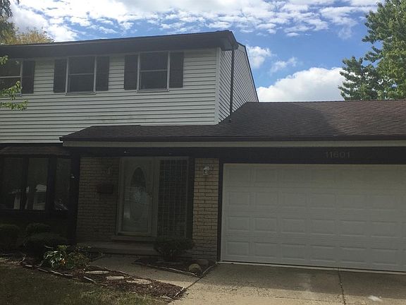 2nd image of 11601 Parkview Dr