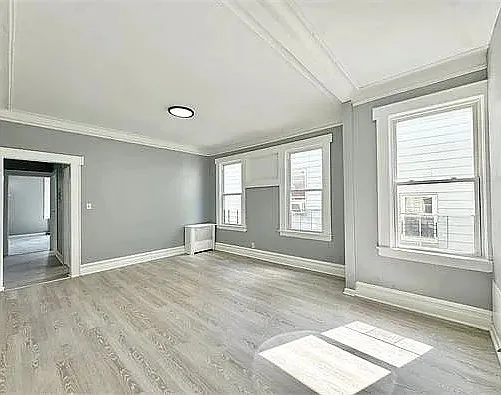 3 bed, 1000 sqft, $2,174 — Photo 4