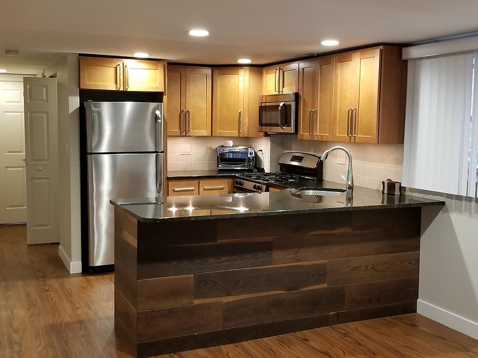 1st image of 5711 N Christiana Ave