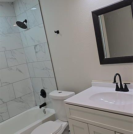 5th image of 1504 SE 12th Pl