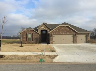 6001 SW North Fork St, Bentonville, AR 72712