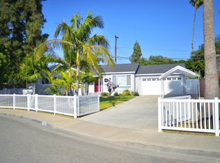 2208 Puente Ave, Costa Mesa, CA 92627