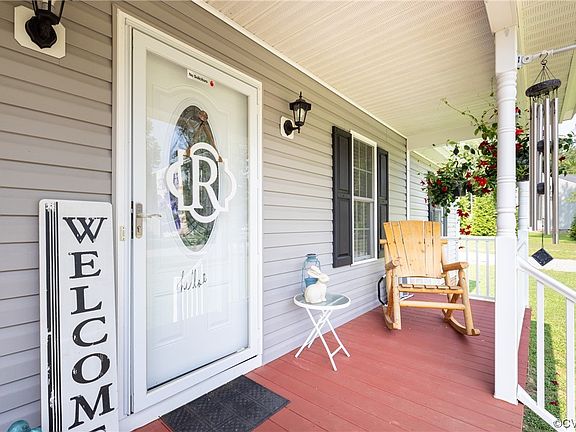 3rd image of 60 Birmingham Cir