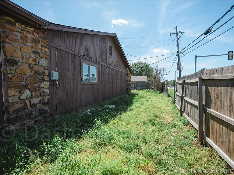 5104 S 75th East Ave — Photo 63