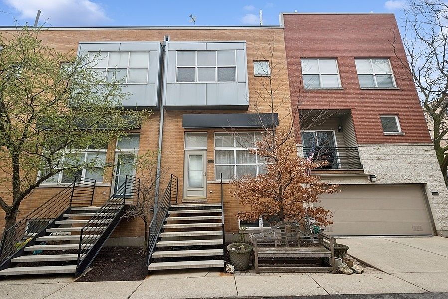 1st image of 1811 N Rockwell St Unit O