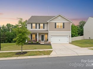 2340 Lanza Dr, Charlotte, NC 28215