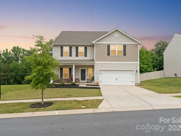 2340 Lanza Dr, Charlotte, NC 28215