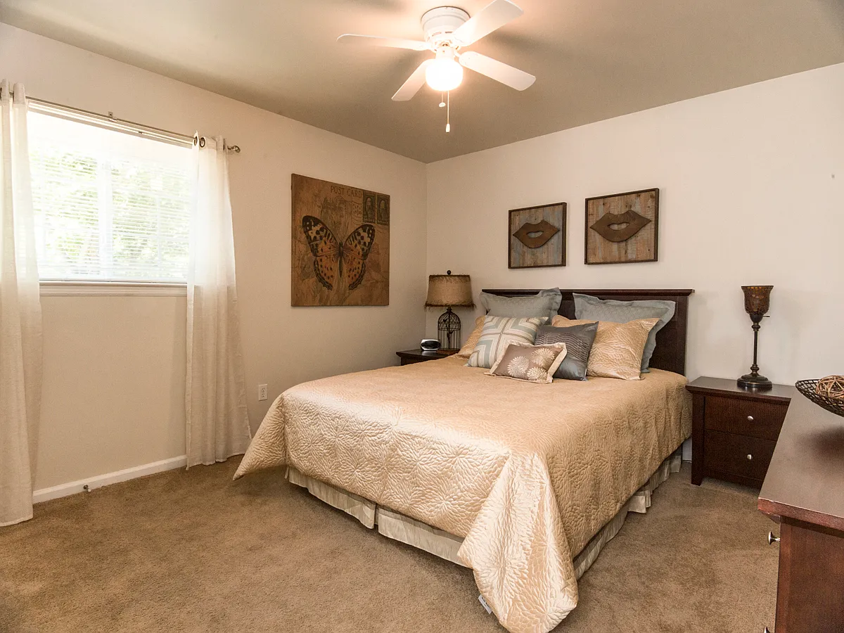 Salem Wood Apartments — Photo 4