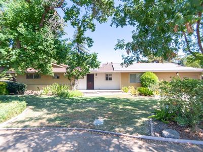 1337 E Indianapolis Ave, Fresno, CA, 93704
