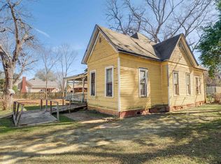 816 Louisiana St, Palestine, TX 75801