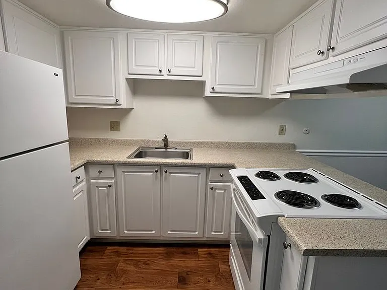 Northridge Terrace Apartments ~ A Hidden Gem! — Photo 15