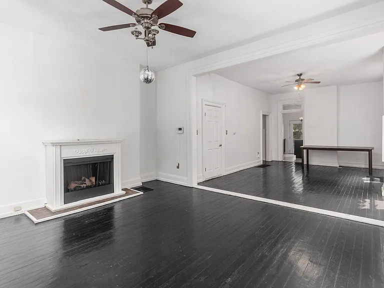 974 S Front St — Photo 16