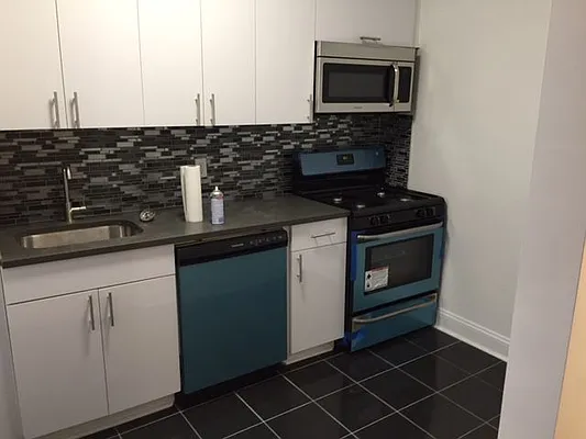 Rented by Zuz Realty | media 16