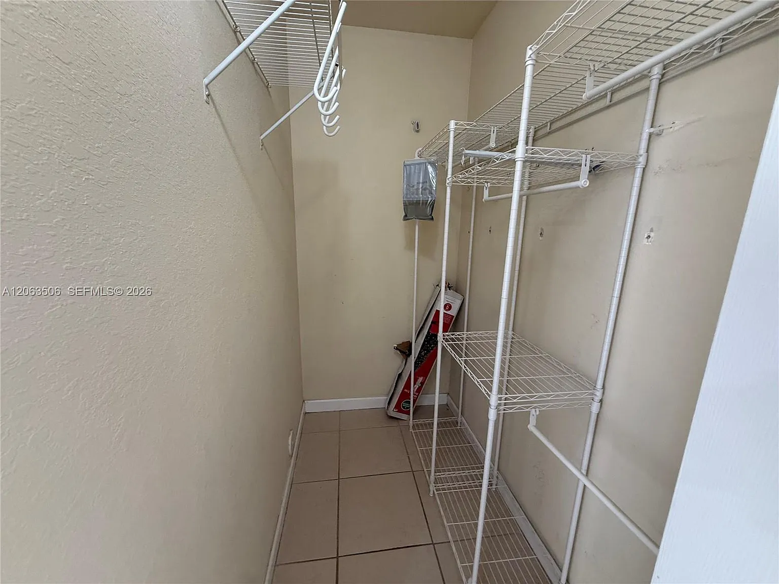 Kendall Commons Townhomes — Photo 3